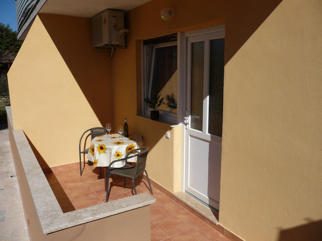 Apartments & Rooms Milka Umag Luaran gambar