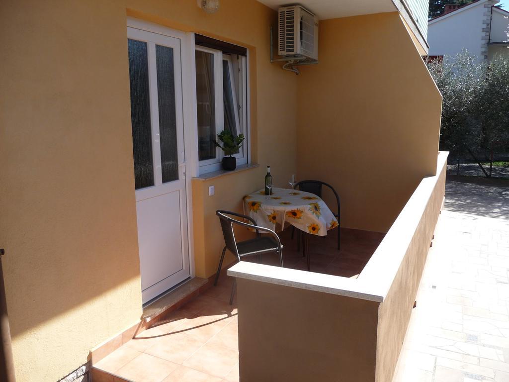 Apartments & Rooms Milka Umag Luaran gambar