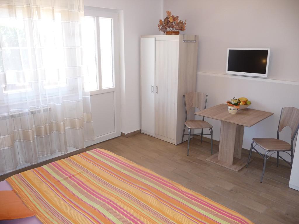 Apartments & Rooms Milka Umag Luaran gambar