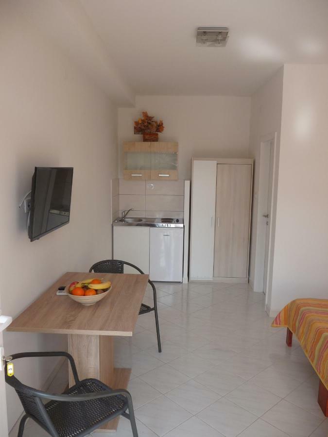 Apartments & Rooms Milka Umag Luaran gambar