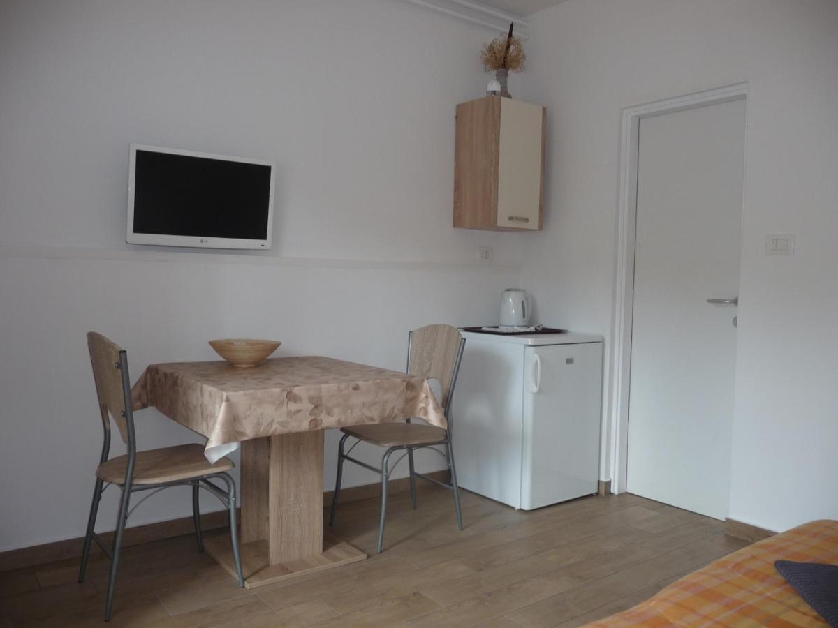 Apartments & Rooms Milka Umag Luaran gambar